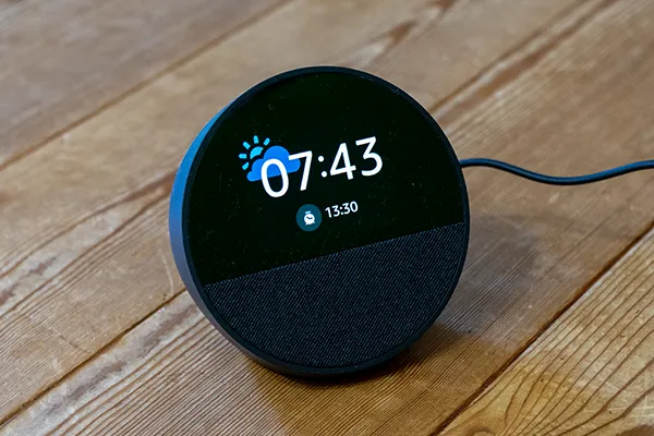 徹底比較】SwitchBot”ハブ3” 対 ”ハブ2”！どちらがあなたの家に最適か